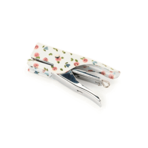 cucitrice con disegno fiorellini