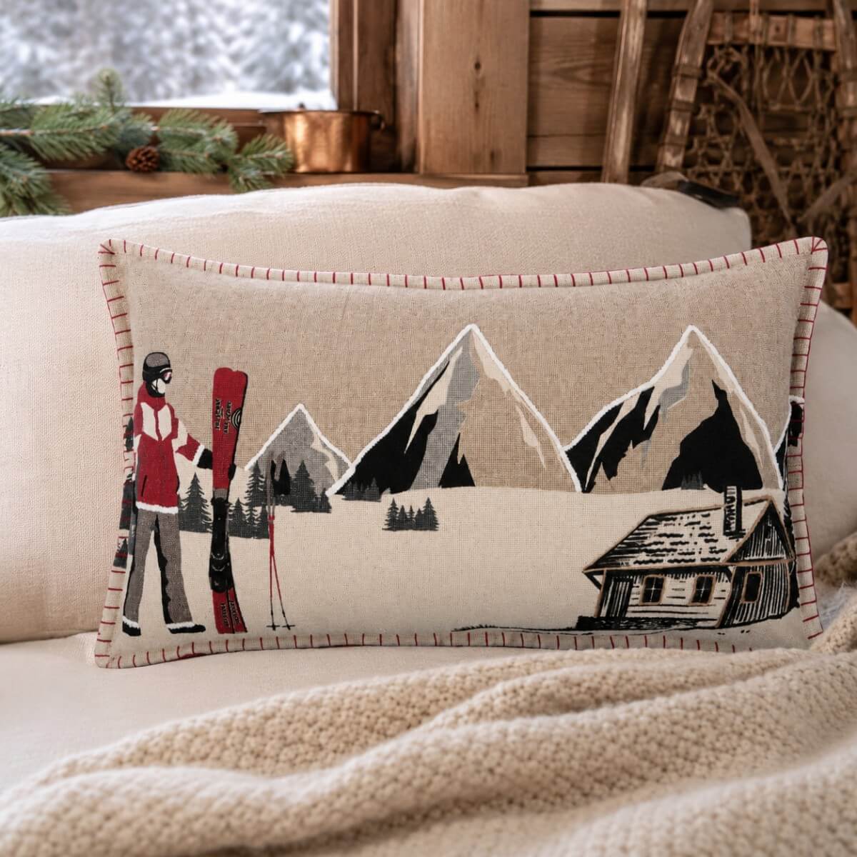 cuscino rettangolare con disegno montagna
