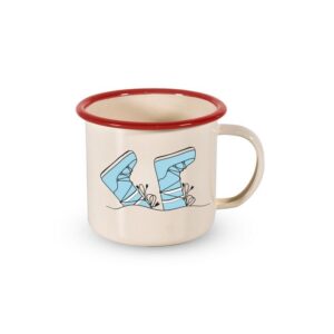 tazza in latta con disegno scarponi