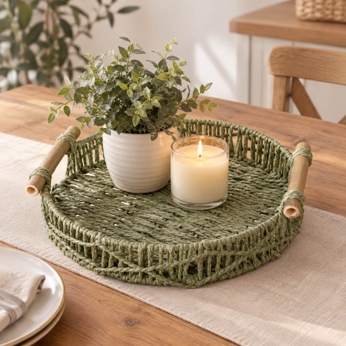 cesto in rattan con manico legno